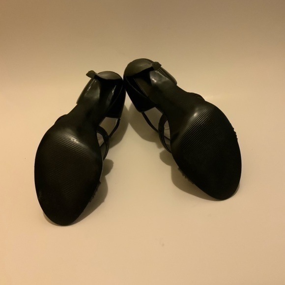 Guess Heels - Picture 7 of 7